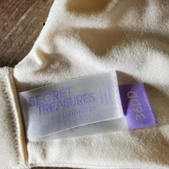 NWT Secret Treasures 36DD Cream Women's Bra with Lace - Picture 10 of 14